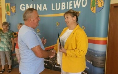 Wręczenie nominacji przez W&oacute;jt Gminy Lubiewo p.Edmundowi G&oacute;rce