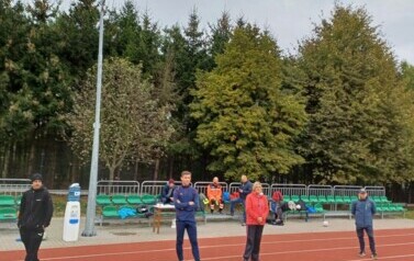 z orlika na stadion 10
