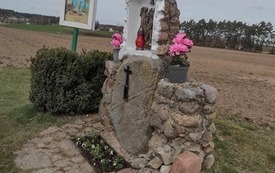 Droga krzyżowa w Bysławku