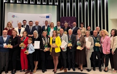 II MIEJSCE W KONKURSIE "PRZYJAZNA WIEŚ" 6