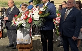 Galeria aktualności W Klonowie uczczono 87. rocznicę wybuchu II wojny światowej 13