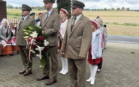 Galeria aktualności W Klonowie uczczono 87. rocznicę wybuchu II wojny światowej 30