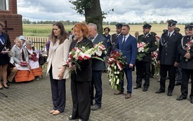 Galeria aktualności W Klonowie uczczono 87. rocznicę wybuchu II wojny światowej 35