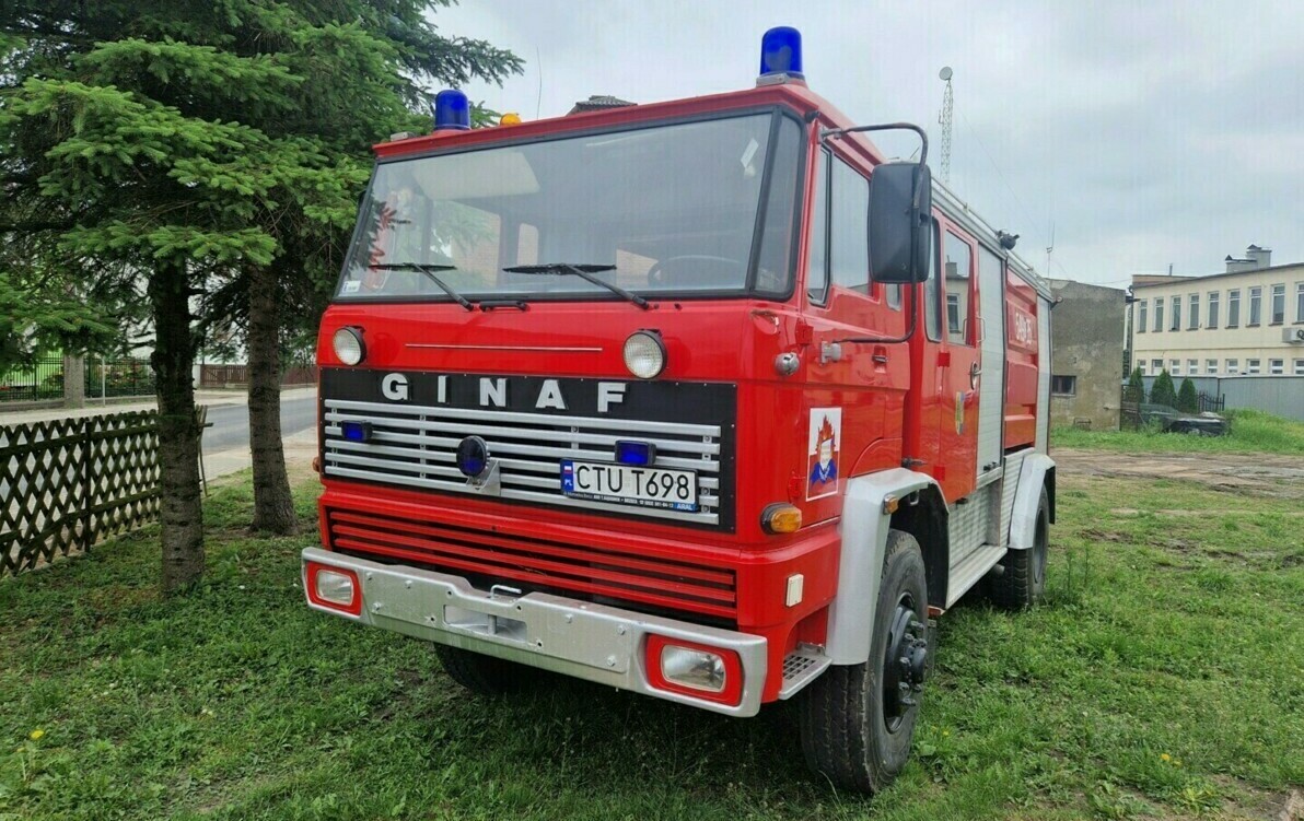 Zdjęcie do Wójt Gminy Lubiewo ogłasza sprzedaż samochodu pożarniczego marki GINAF / 4X4 F160